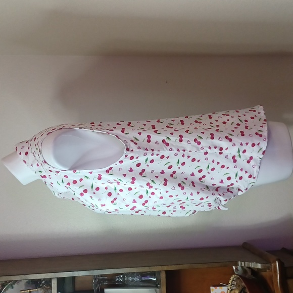 No Boundaries sleeveless button-down tie front cherry blouse nwot Junior's xl - Picture 4 of 8